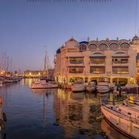 Con Vistas Al Mar Y Parking Privado Incluido