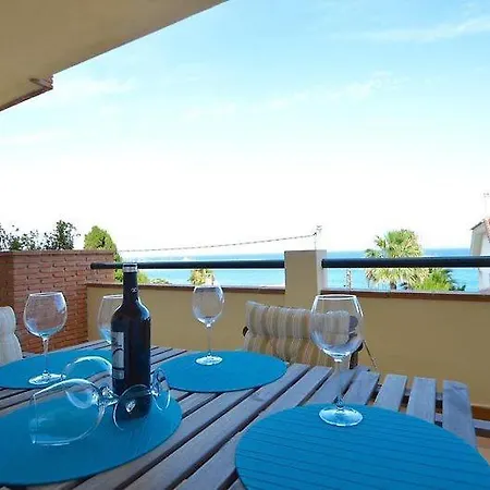 Con Vistas Al Mar Y Parking Privado Incluido