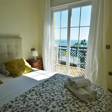 Con Vistas Al Mar Y Parking Privado Incluido Apartment Benalmadena
